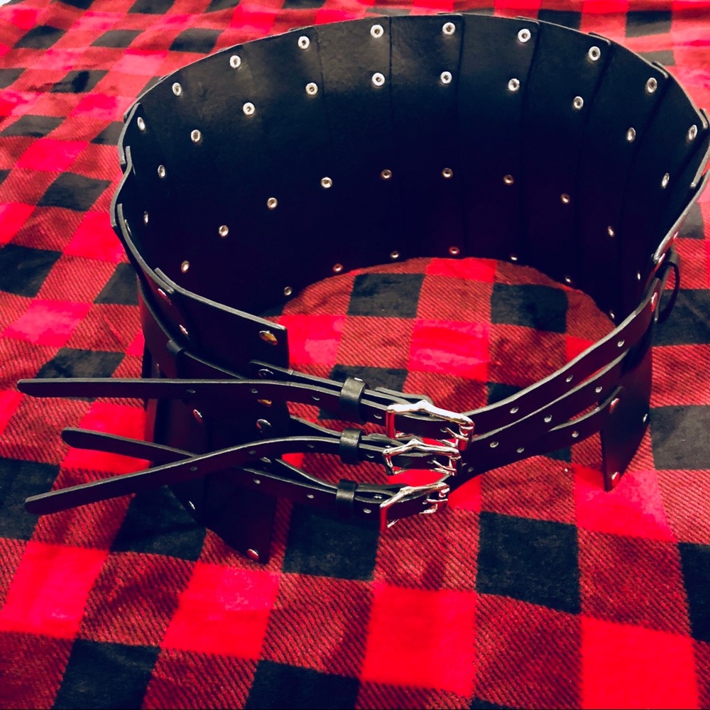 NWOT black & slvr vegan leather belt w/ 3 buckles!